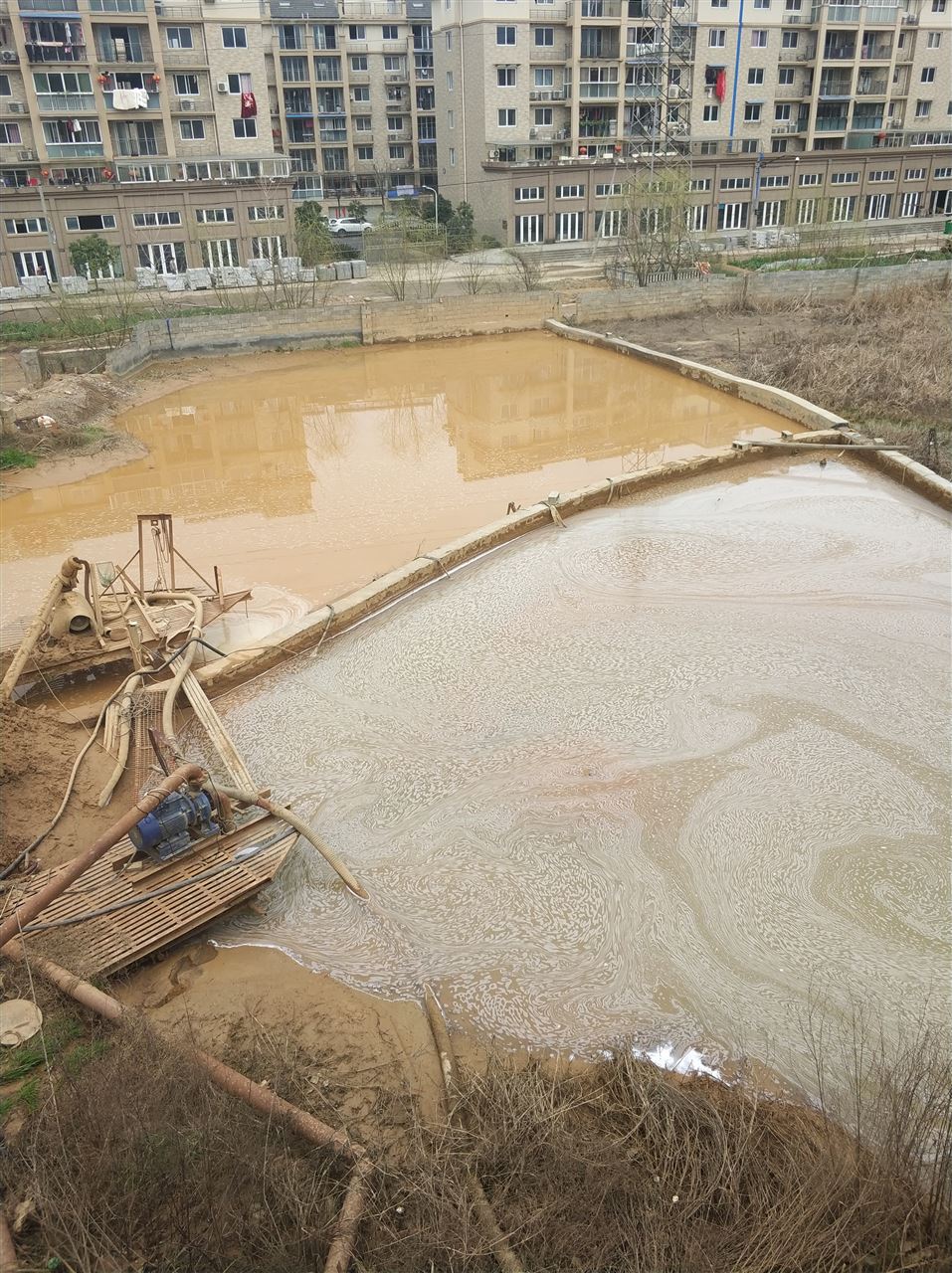 解放沉淀池淤泥清理-厂区废水池淤泥清淤