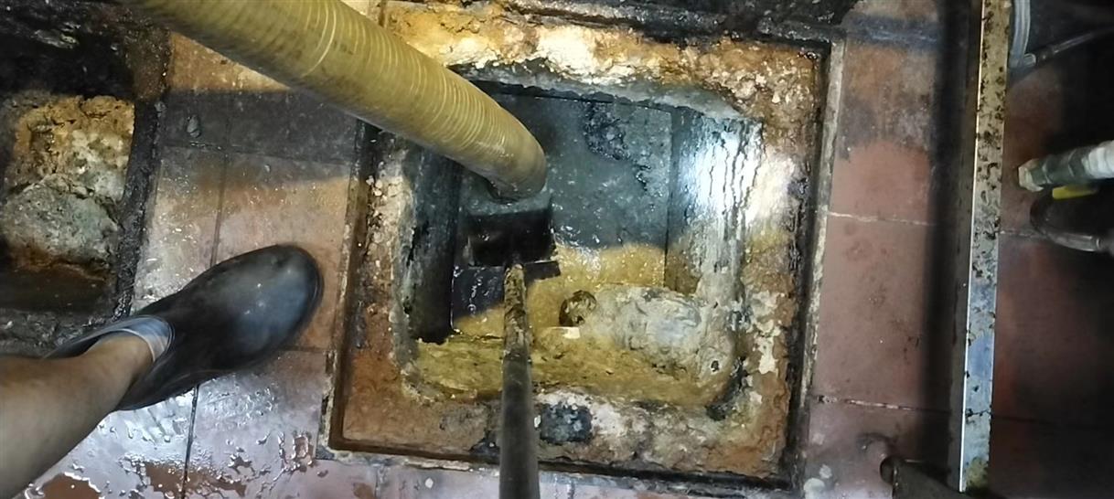 解放污水池清理一般都有毒气，怎么预防中毒呢？